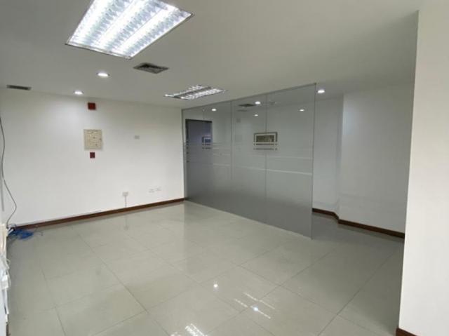 Oficina en alquiler en Sector Los Ruices, Caracas