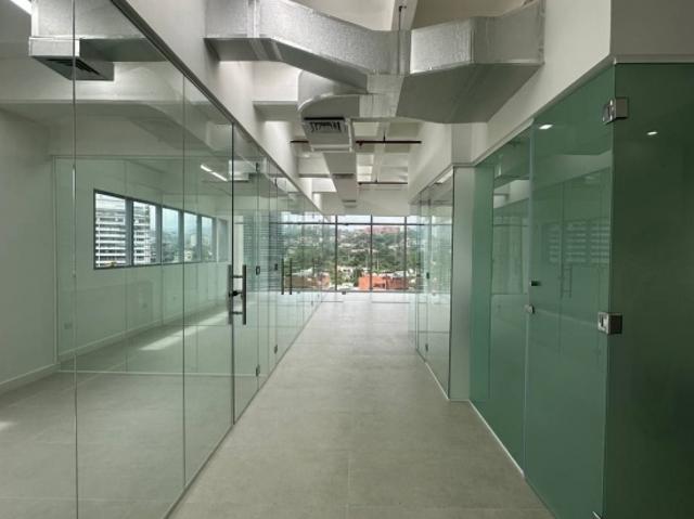 Oficina en alquiler en Miranda, Municipio Miranda