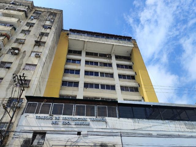 Oficina en alquiler en Girardot, Aragua