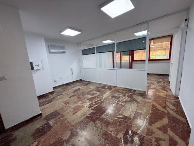 Oficina en alquiler en Alicante, Valencia