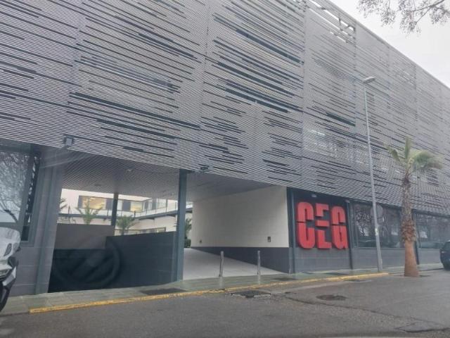 Oficina en alquiler en Atarfe