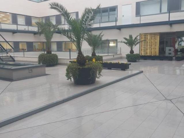 Oficina en alquiler en Atarfe, Santa Amalia