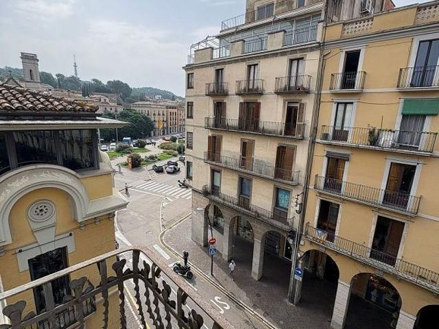 Oficina en alquiler en Centre, Girona
