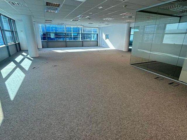 Oficina en alquiler en Badalona