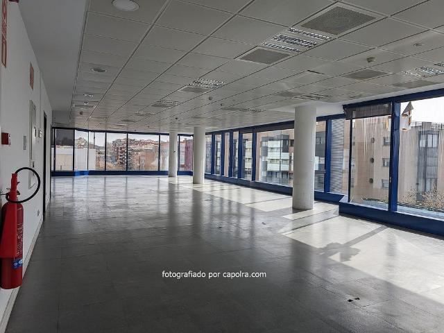 Oficina en alquiler en Districte 3, Barcelonès