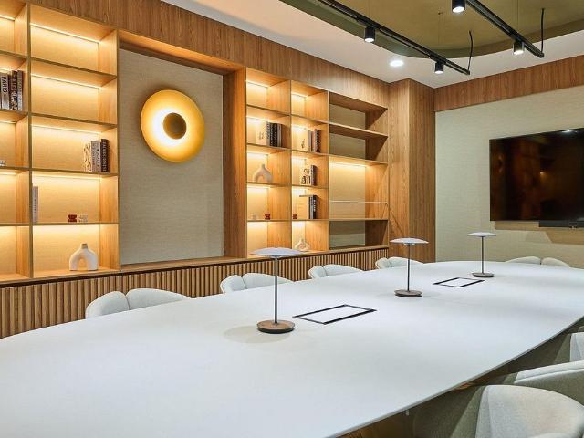 Oficina en alquiler en Barcelona, les Corts