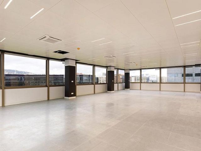 Oficina en alquiler en Barcelona, les Corts