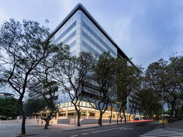 Oficina en alquiler en Barcelona, les Corts