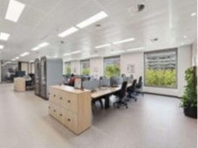 Oficina en alquiler en Barcelona, les Corts