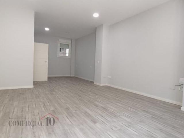 Oficina en alquiler en Badajoz, Valdepasillas