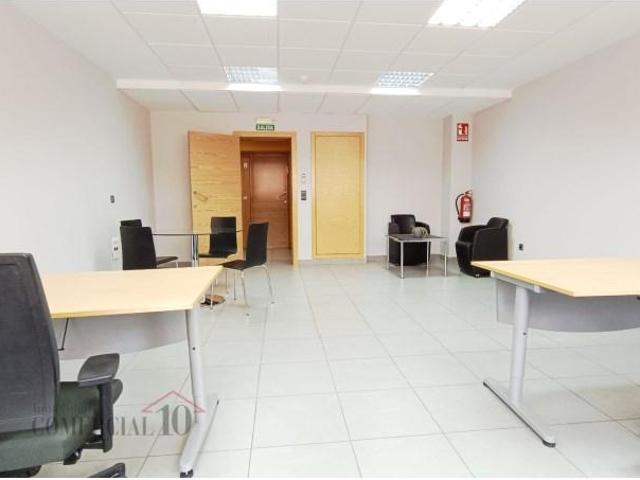 Oficina en alquiler en Badajoz, María Auxiliadora