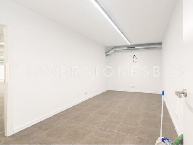 Local Comercial en alquiler en Eixample, Barcelonès