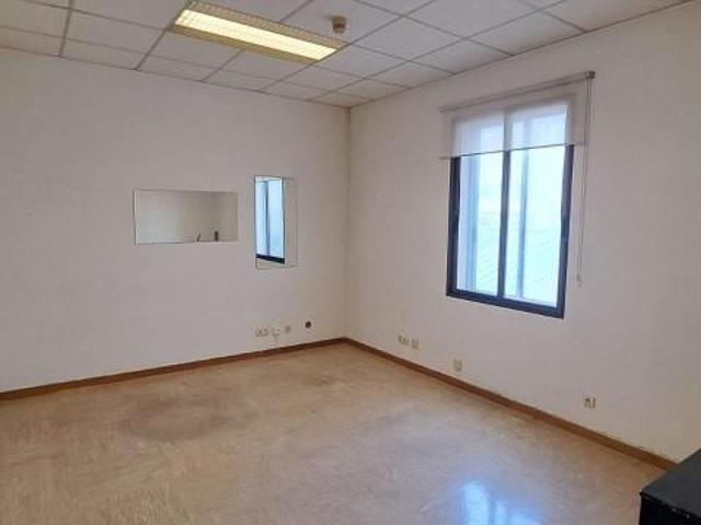 Oficina en alquiler en Villa Pilar, Burgos