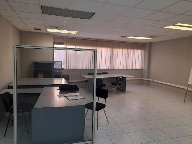 Oficina en alquiler en Ripollet, Maragall