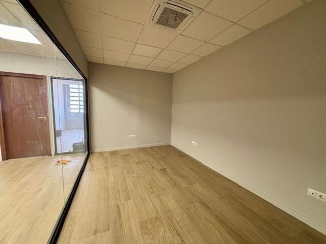 Oficina en alquiler en Barcelona, les Corts