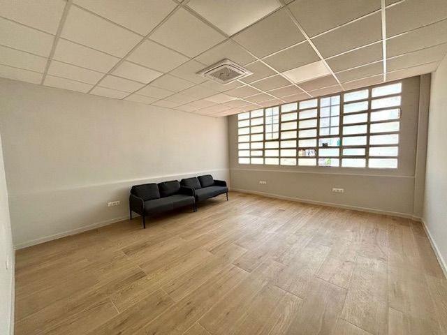 Oficina en alquiler en Barcelona, les Corts