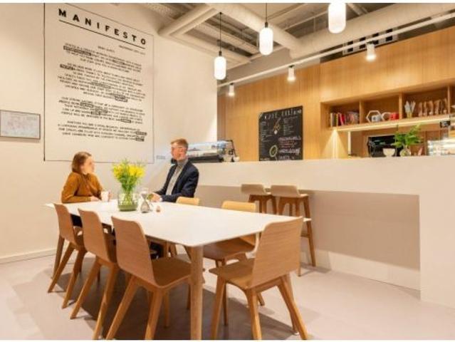 Local Comercial en alquiler en Cortes, Madrid
