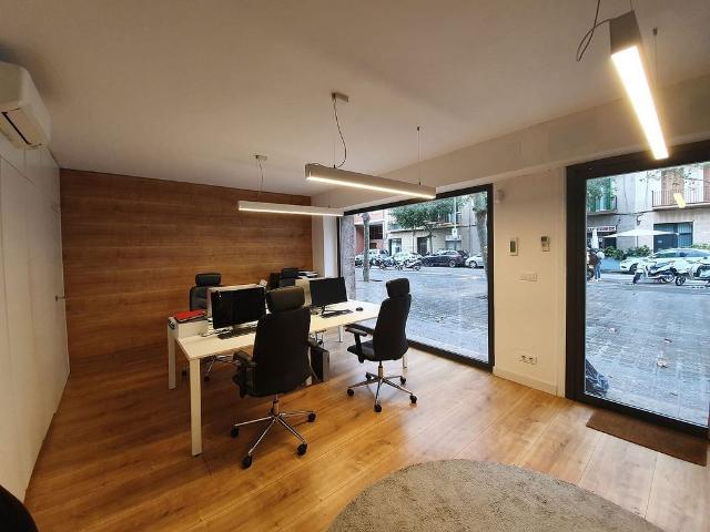 Oficina en alquiler en Barcelona, les Corts