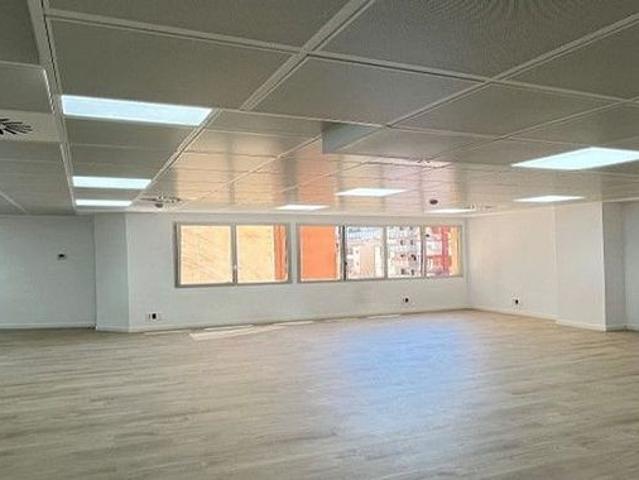 Oficina en alquiler en Barcelona, les Corts
