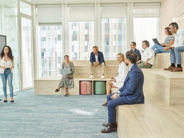 Oficina en alquiler en La Mina - districte 6, Barcelonès