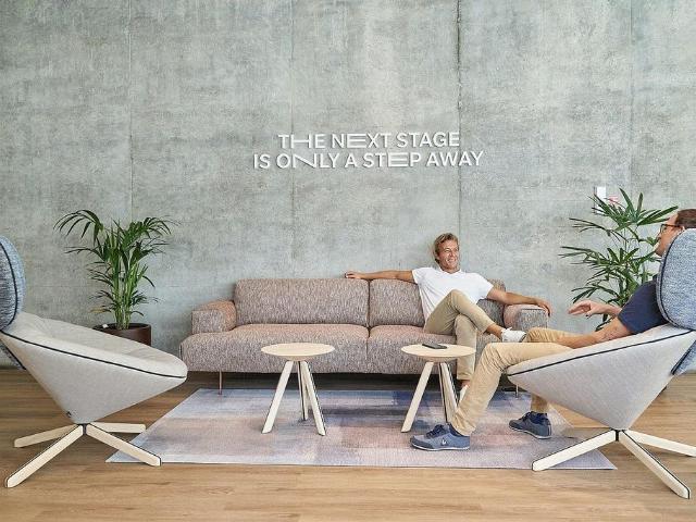 Oficina en alquiler en La Mina - districte 6, Barcelonès