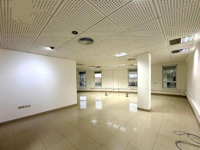 Oficina en alquiler en Centre Històric de Manresa, Bages