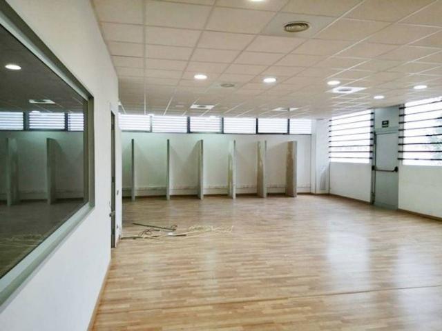 Oficina en alquiler en Santa Perpètua De Mogoda
