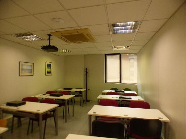Oficina en alquiler en Girona, la Devesa