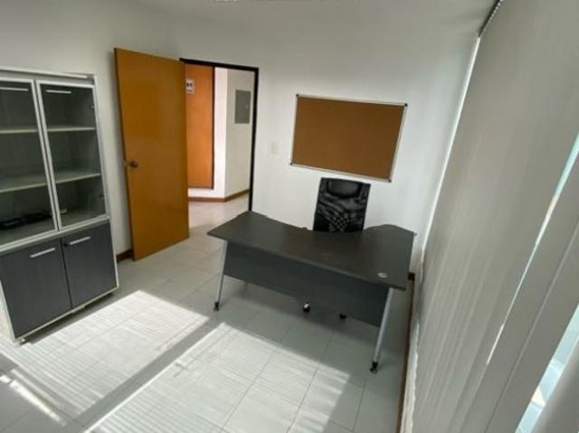 Oficina en venta en Tacarigua De Brion., Miranda