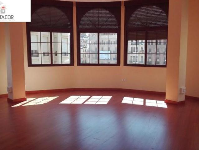 Oficina en alquiler en Santiago, Córdoba