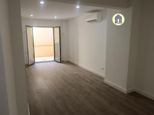 Oficina en alquiler en Cornellà De Llobregat, la Gavarra