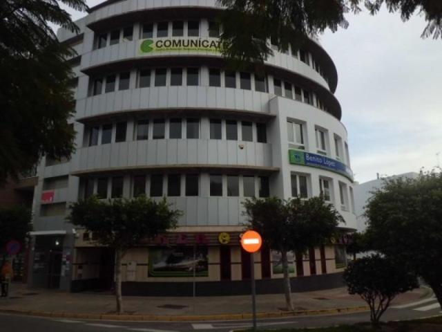 Oficina en alquiler en El Ejido