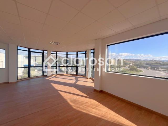 Local Comercial en venta en Málaga, Campanillas