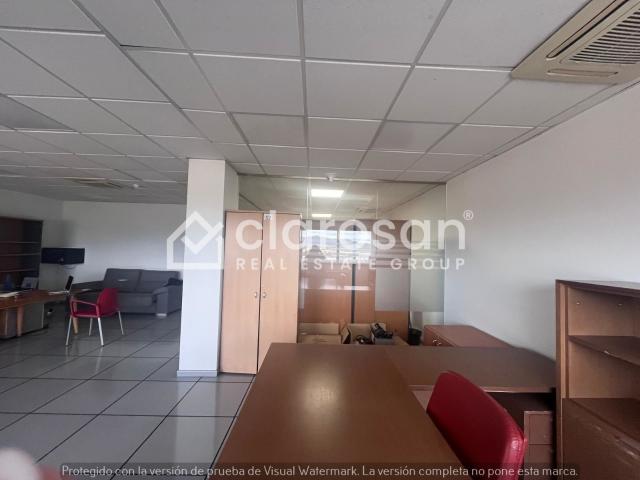 Local Comercial en venta en Málaga, Campanillas