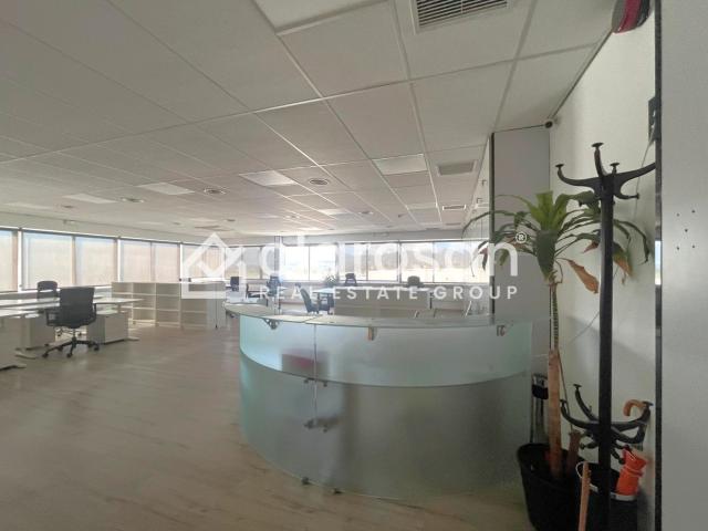 Local Comercial en venta en Málaga, Campanillas