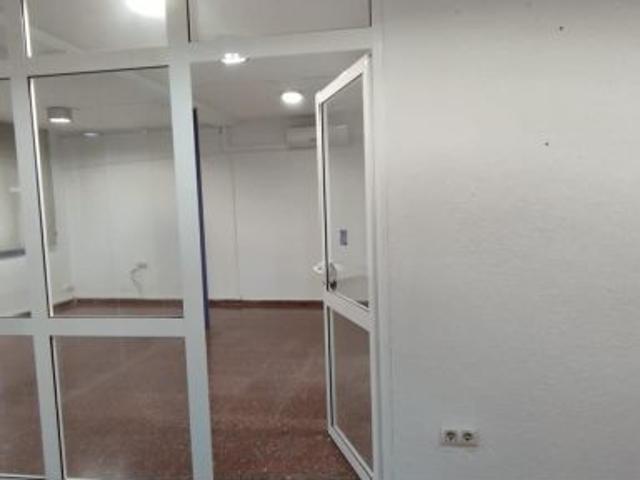 Local Comercial en alquiler en Passeig i Rodalia, Bages