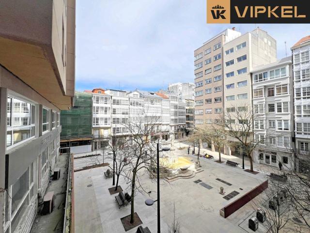 Oficina en alquiler en O Orzán, A Coruña