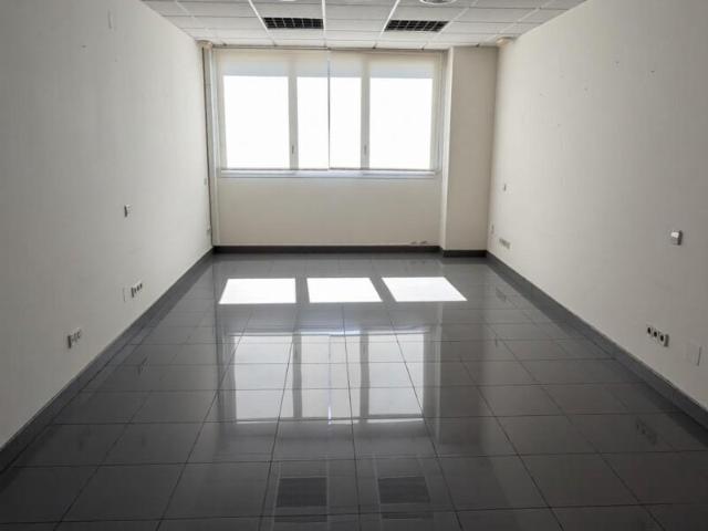 Oficina en alquiler en Leganés, Madrid