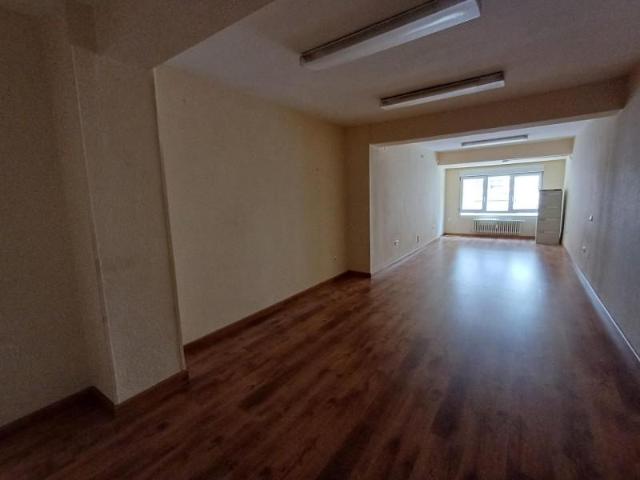 Oficina en alquiler en León, Mercado