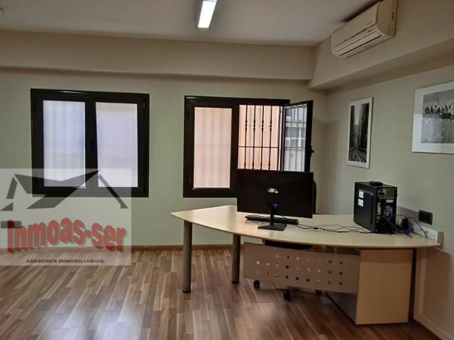 Oficina en alquiler en L'hospitalet De Llobregat, Santa Eulàlia