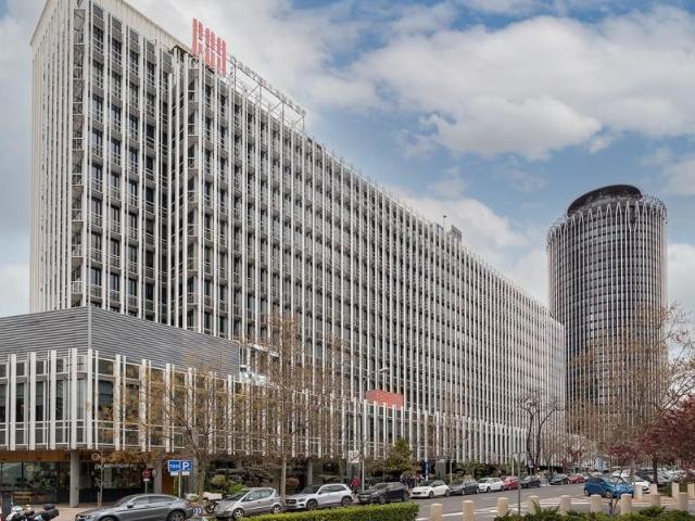 Oficina en alquiler en Tetuán, Medina-sidonia