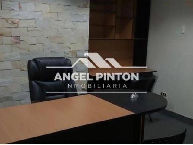 Oficina en alquiler en Cacique Mara, Maracaibo