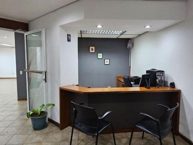 Oficina en alquiler en Cacique Mara, Maracaibo