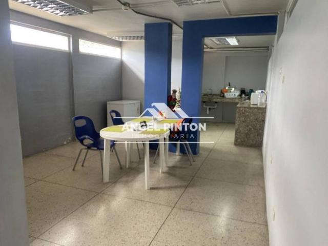 Oficina en alquiler en Cacique Mara, Maracaibo