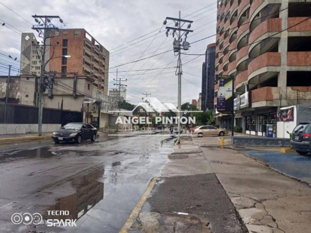 Oficina en alquiler en Cacique Mara, Maracaibo