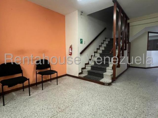 Oficina en alquiler en Cacique Mara, Maracaibo