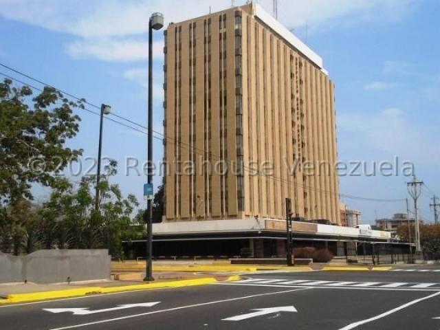 Oficina en alquiler en Cacique Mara, Maracaibo