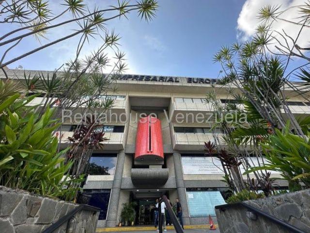 Oficina en alquiler en Girardot, Aragua