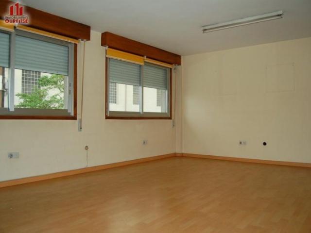 Oficina en alquiler en Ourense, O Couto