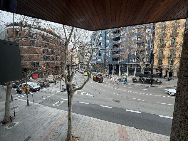Oficina en alquiler en Barcelona, la Salut
